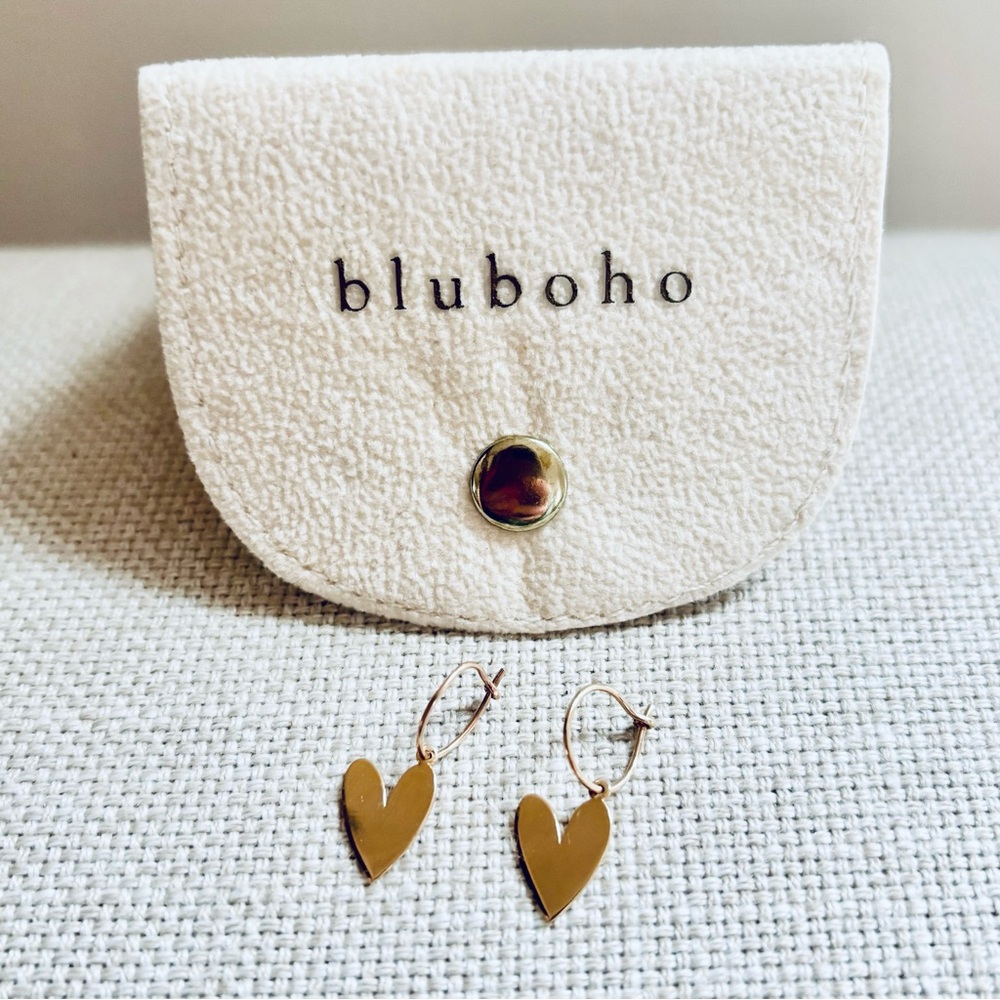 Bluboho Everyday Lovely Sway Gold Heart Hoop Earrings
